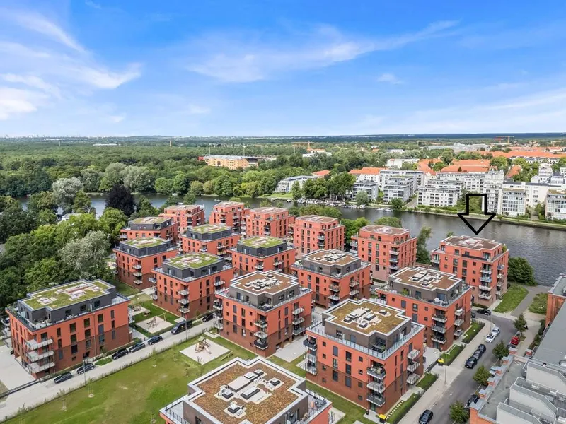 2-Zimmer-Wohnung direkt an der Spree in Köpenick mit Balkon — photo 1